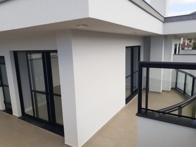 Galeria Residencial Ravena - Apto 302 (Florianópolis/SC)
