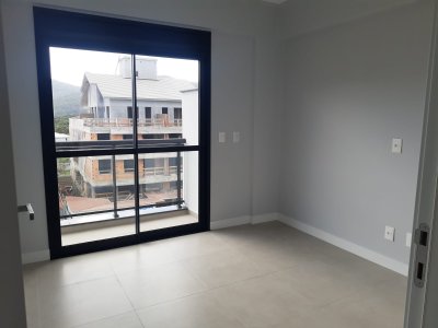 Galeria Residencial Ravena - Apto 302 (Florianópolis/SC)