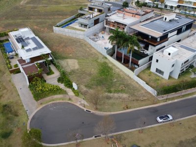 Terreno no condomínio Pedra Alta Campinas